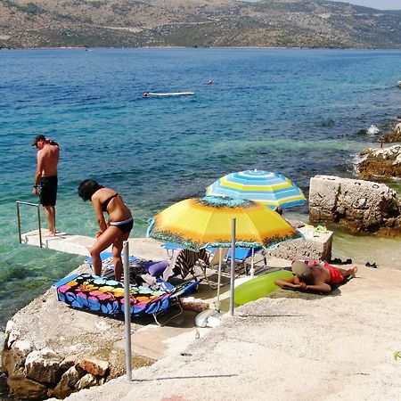 Apartments By The Sea Seget Vranjica, Trogir - 7508 Экстерьер фото